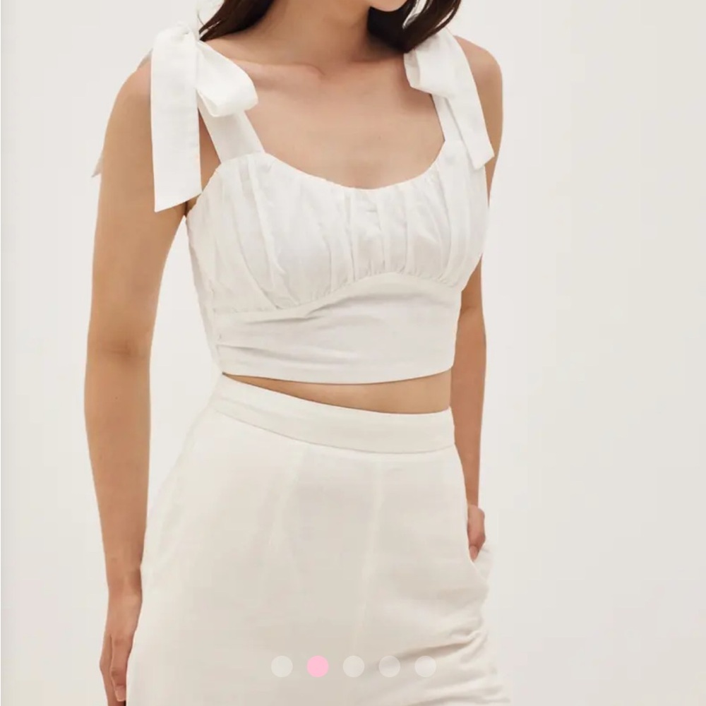 Amoura Linen tie shoulder crop top